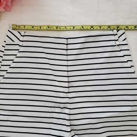 Zara Basic Short - Picture 4 of 7